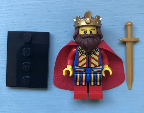LEGO®  Classic King Minifigure Series 13 Retired CMF 71008 Missing Collar
