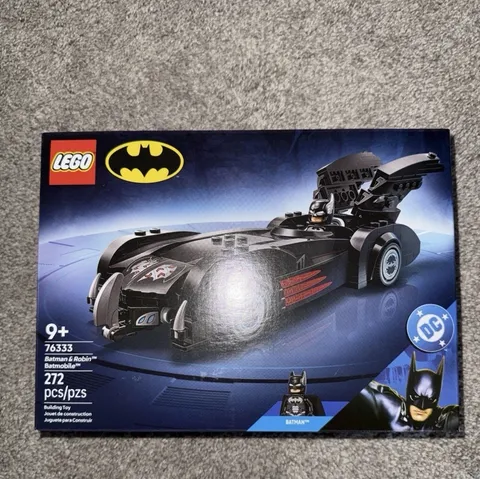 LEGO DC Batman Batman & Robin Batmobile 76333 272pc Complete Set 9+