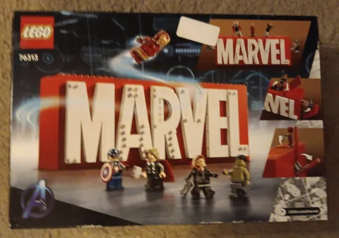 LEGO Marvel Logo & Minifigures Collectible Building Toy 76313