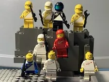 Lego Classic Space Minifigure (9) With Assorted Tools, Helmets And Air Tanks