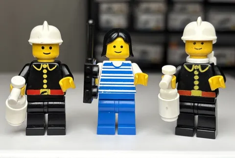 LEGO Town 6385 Fire House-I MINIFIGURES ONLY Firemen Fireman firec001 hor007