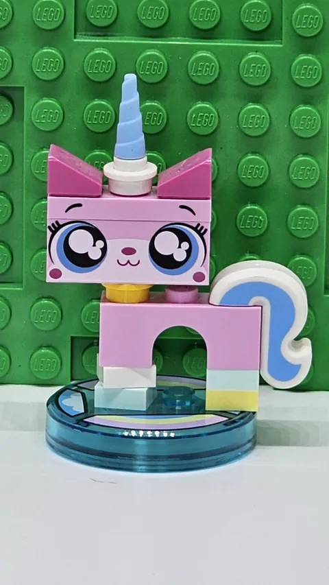 LEGO Dimensions The Lego Movie Minifigure Unikitty Set 71231 Retired 