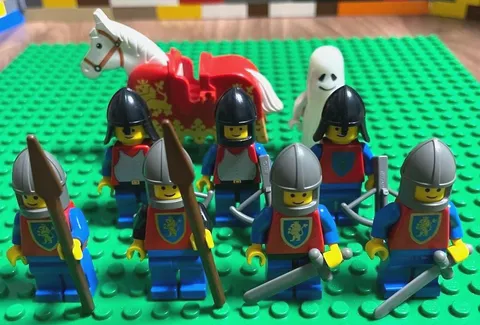 LEGO Minifigure Castle Lion Knight Soldier Wolfpack Lot Set Bulk Sale