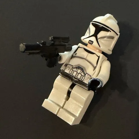 LEGO Star Wars Clone Trooper Minifigure w/ White Helmet & Black Blaster