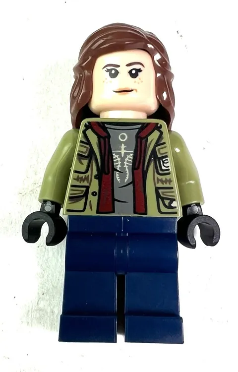 Lego Maisie Lockwood 76943 Green Jacket Brown Hair Jurassic World Minifigure