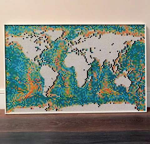 LEGO World Map. 18+ | #31203 | Assembled. Used