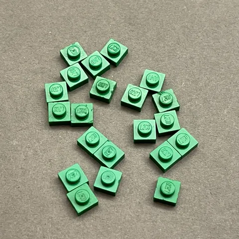 Lego 3024 Green Replacement Parts Pieces Lot of 21