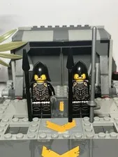 lego minifigures lot of 2 black armored helmet soldiers w/ spears plastic