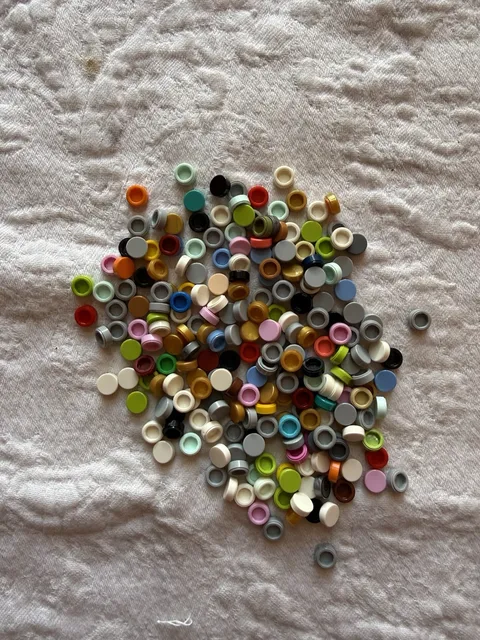 Lego 1x1 Flat Round Smooth, about 150+ Pieces Mixed Color Lot