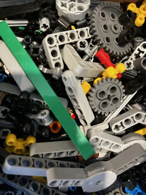 LEGO Technic Bulk Lot assorted technic bricks and parts sold by pound