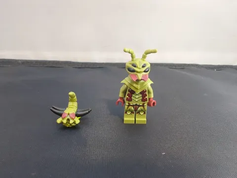 LEGO Minifigure Mantizoid (gs014) with Insectoid : Galaxy Squad 70709 70708