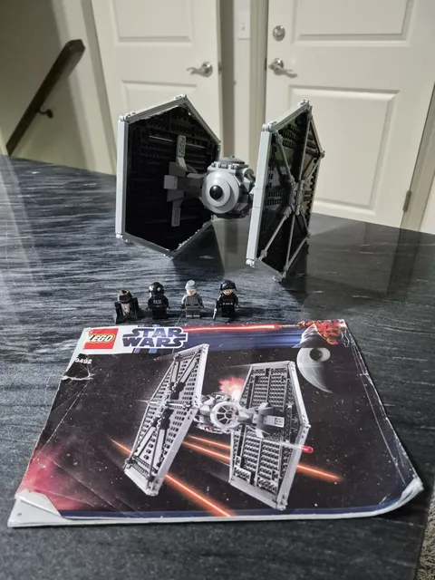 100% Complete LEGO Star Wars 9492 TIE Fighter W/Instructions