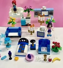 LEGO Friends Home Accessories Furniture flower pot with mini figure lot.