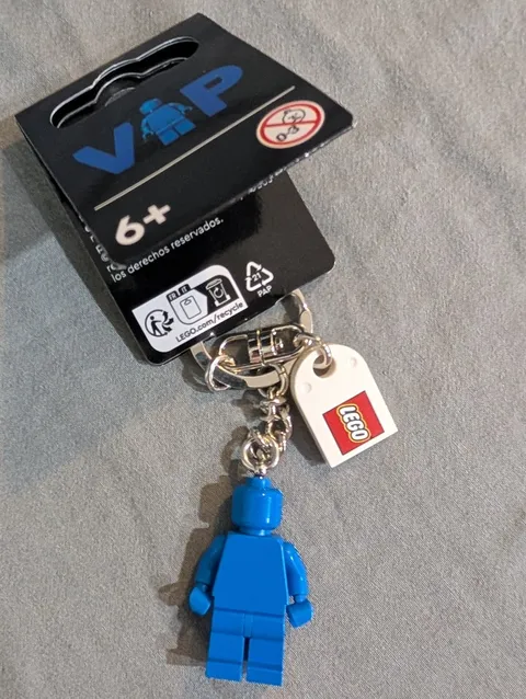 LEGO 854090 Blue Minifigure Keychain VIP Exclusive 