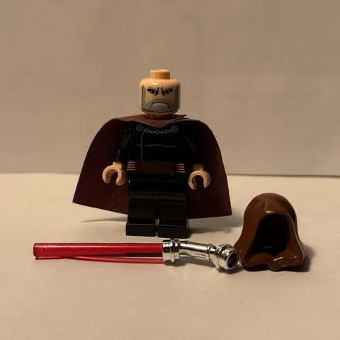 LEGO Star Wars Count Dooku Minifigure sw0294 w/ Hood Cape Red Lightsaber Genuine