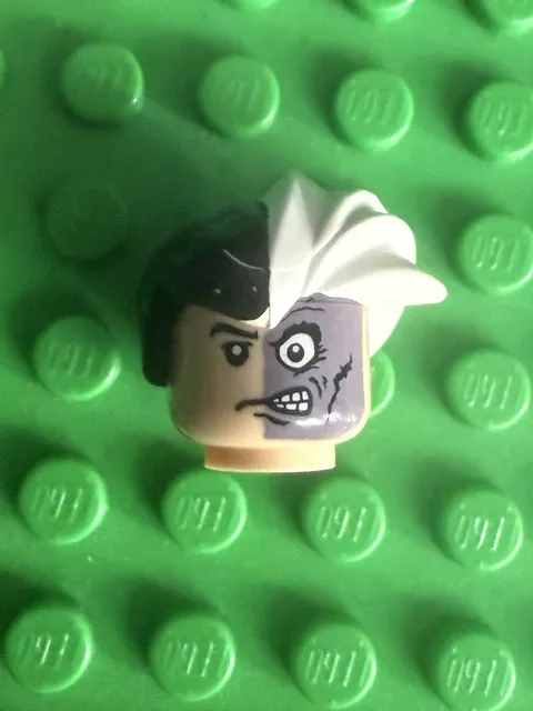lego dc super heroes Two-face Head And Hair Lot From Set 7781