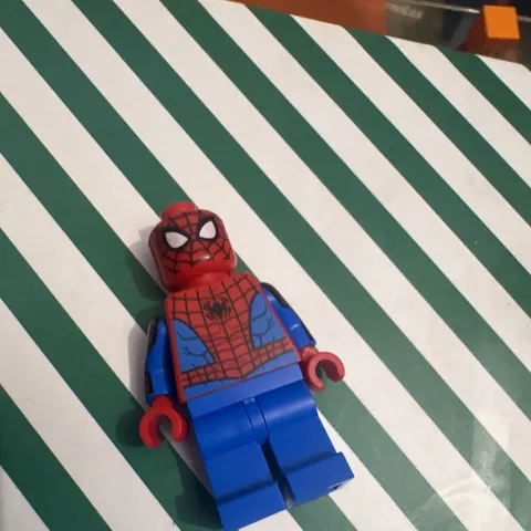 LEGO Spider-Man Minifigure Red Blue Suit Plastic (Front & Back Shown)