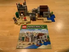 LEGO Minecraft 21121 The Desert Outpost