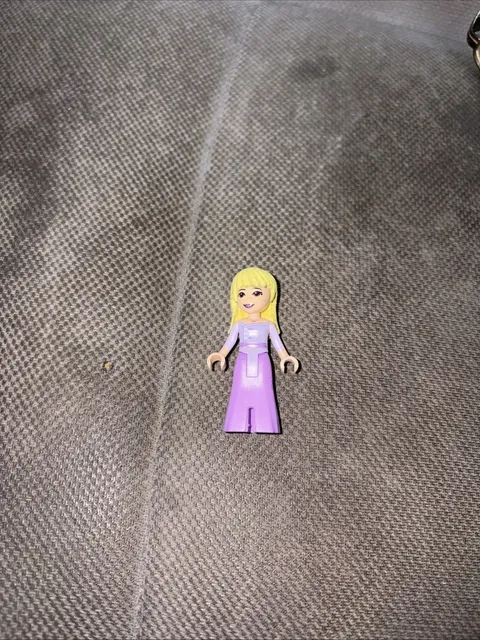 LEGO Disney FROZEN Princess Elsa - Lavender Dress Minifigure HTF Rare Lot - L300