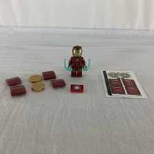 Lego sh0612 Iron Man - Silver Hexagon on Chest plus stickers from 76140