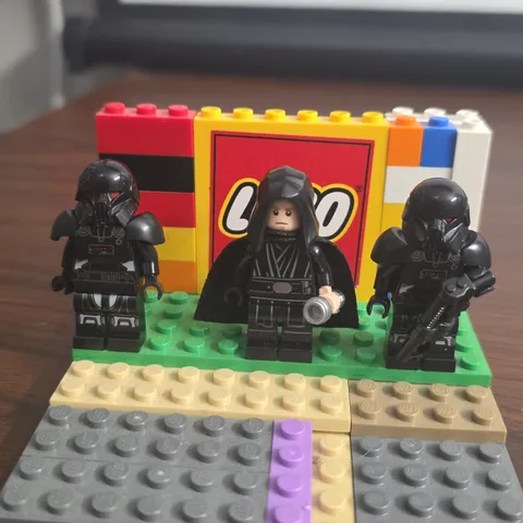 LEGO Star Wars Dark Trooper Minifigure Luke & 2 Dark Droid 75324 The Mandalorian