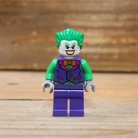 LEGO Batman The Joker Minifigure sh0590 Orange Bow Tie Green Arms