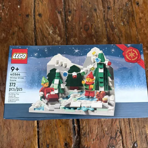 LEGO 40564 Seasonal WINTER ELVES SCENE 2022 RETIRED, NEW LE Christmas