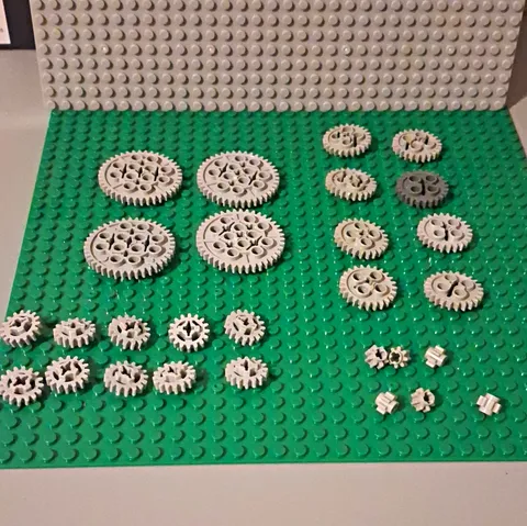 LEGO Technic Gray Gears Bulk Lot Of 28.