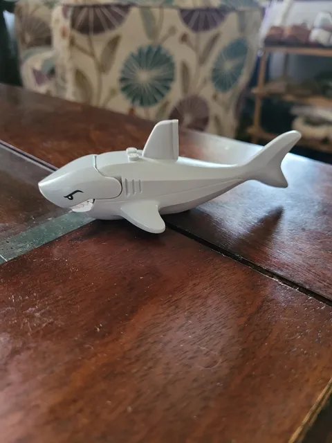 Lego City Light Grey Shark, 2007, part #63 3J8.  Nice condition, take a look!