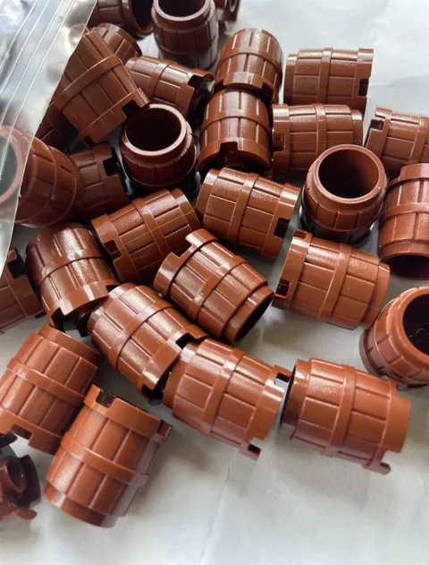 LEGO- NEW- #2489-REDDISH BROWN-BARREL/CONTAINER 2 X 2 X 2 -10 PIECES
