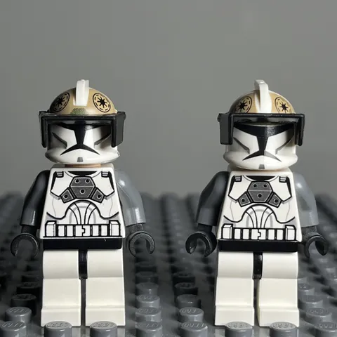 Lego Star Wars Minifigure: Clone Trooper Gunner (Phase 1 sw0221) lot of 2 - 1X