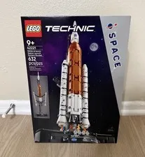 LEGO Technic NASA Artemis Space Launch System Rocket 42221 NEW SHIPS TODAY
