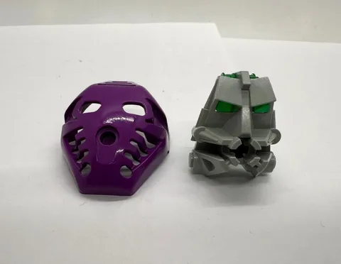 LEGO Parts BIONICLE PAKARI Purple KANOHI MASK Classic Part 32566 & Head