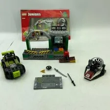 LEGO Teenage Mutant Ninja Turtle Lair Set 10669.