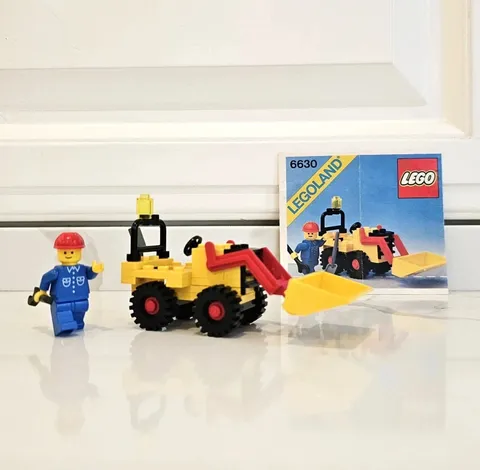 Vintage LEGO 6630 Bucket Loader (1981) – Complete w/ Manual–Classic Tow –No Box