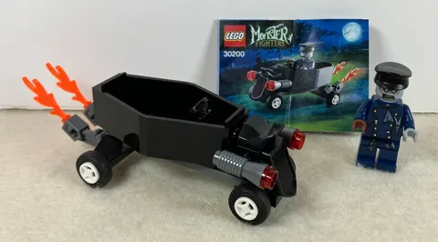 LEGO 30200: Monster Fighter Zombie Chauffeur Coffin Car, Excellent Condition
