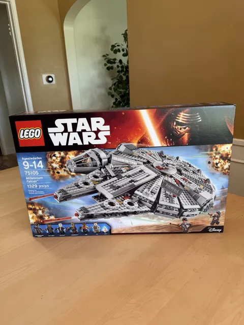 LEGO Star Wars 75105 Millennium Falcon NEW Sealed Retired 1329 Pieces Disney