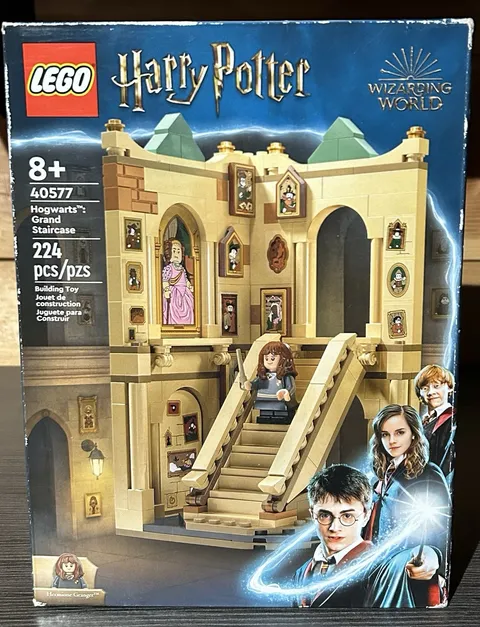 LEGO Harry Potter: Hogwarts: Grand Staircase (40577)GWP. Brand New Sealed In Box