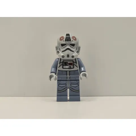 LEGO Star Wars AT-AT Driver Minifigure sw1104 Imperial Walker Pilot New