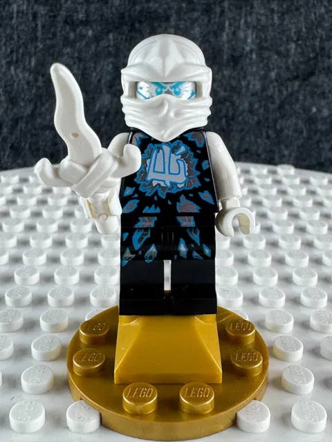 LEGO Ninjago Zane Airjitzu NJO0159 Possession White Weapon Retired Minifigure