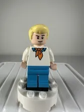 LEGO Fred Jones Minifigure (scd008) 75902 Scooby-Doo Mystery Mansion