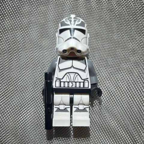 LEGO Star Wars Wolfpack Clone Trooper w/ Blaster
