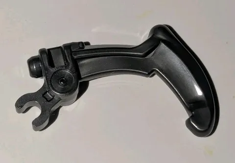 Lego Bionicle Weapon Claw Bent & Notched with Clip PEARL DARK GRAY Part 20252