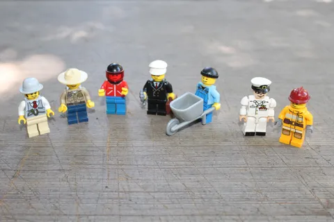 Lego Worker 7 Minifigures  Group NR