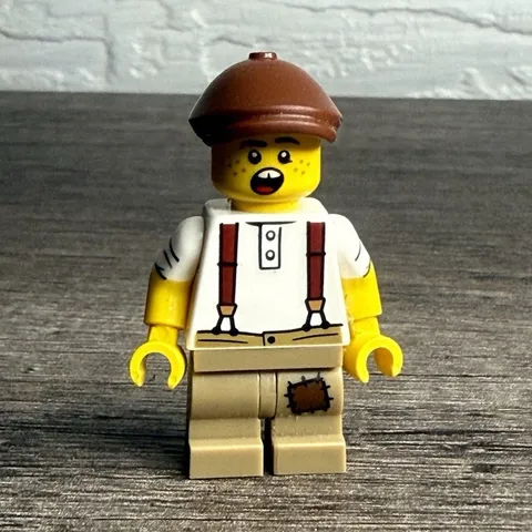 LEGO Minifigure Newspaper Kid Series 24 COL423