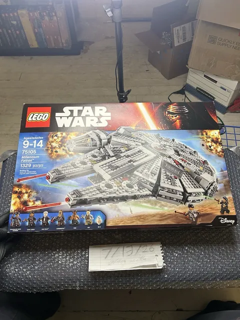 LEGO Star Wars: Millennium Falcon (75105) Factory Sealed!!