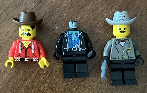 LEGO Western Sheriff & Bandit Minifigure Lot Wild West