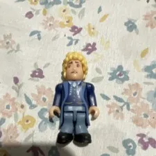 LEGO Minifigure Blond Curly Hair Blue Jacket Light Blue Legs Black Shoes