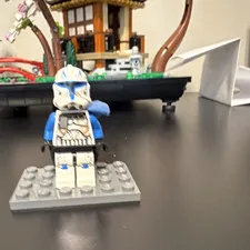 Captain Rex phase 2 mini figure missing capes