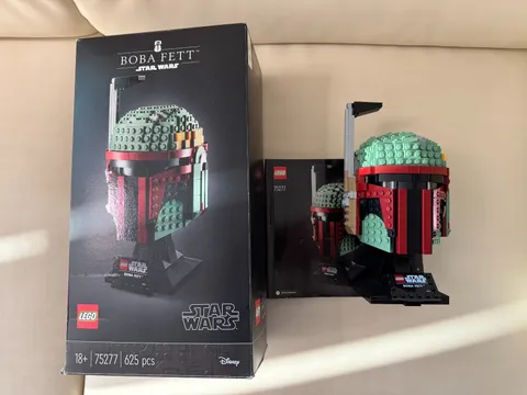 LEGO Star Wars: Boba Fett Helmet (75277) Retired set